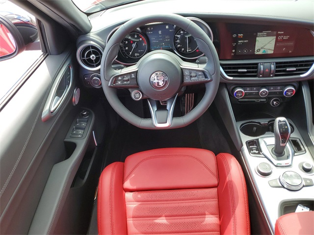 New 2022 Rosso Red Etna Exterior Paint Alfa Romeo Veloce image 13