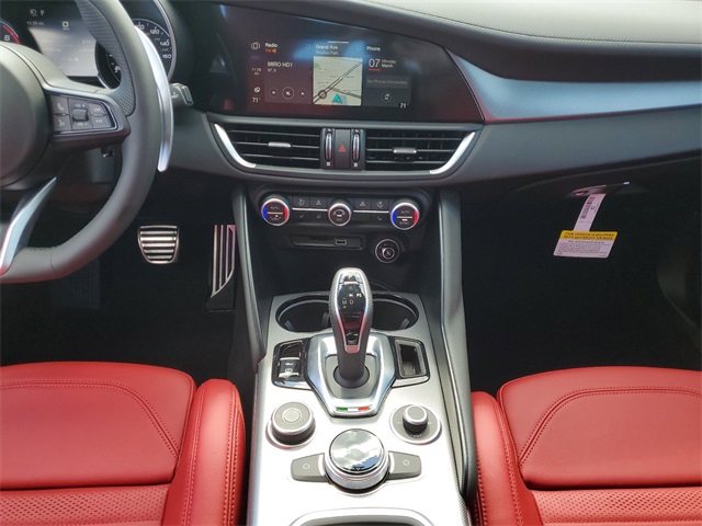 New 2022 Rosso Red Etna Exterior Paint Alfa Romeo Veloce image 14