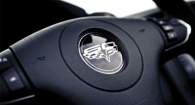 Description: C:\Users\Bill\Desktop\Corvette 427 Convertible Sports Car _ Chevrolet_files\2013-corvette-427-model-overview-cnt_well_1-649x349-05.jpg